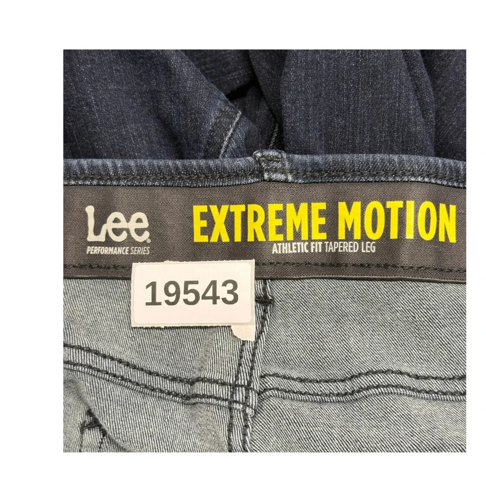 Lee Extreme Motion Jeans Men 40x30 Blue Denim Athletic Fit Tapered Leg Dark Wash